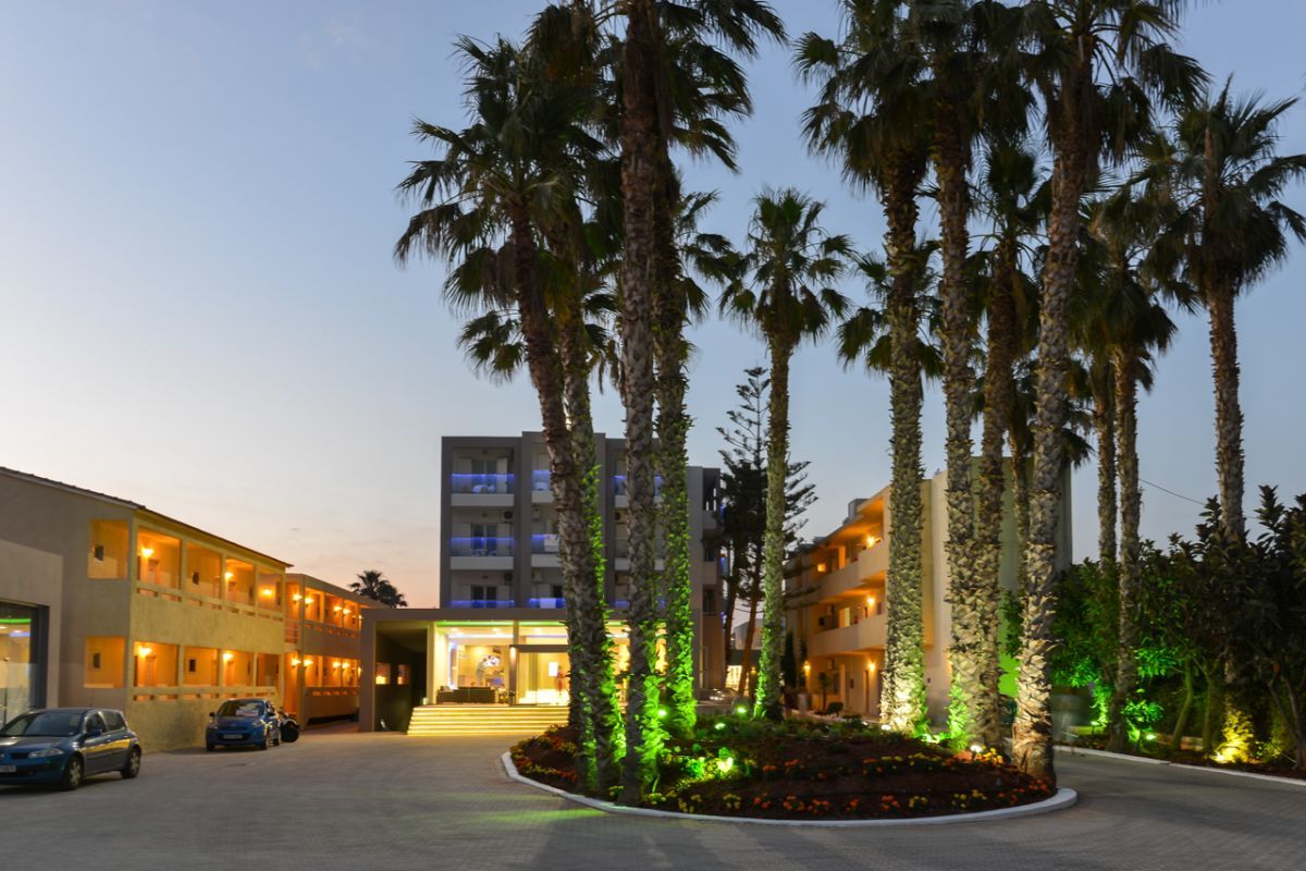 Carolina Mare Hotel Mália Kültér fotó
