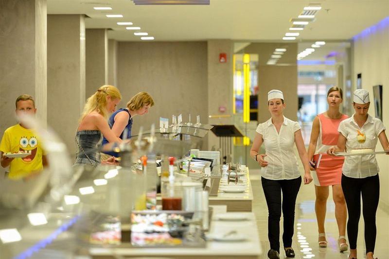 Carolina Mare Hotel Mália Kültér fotó