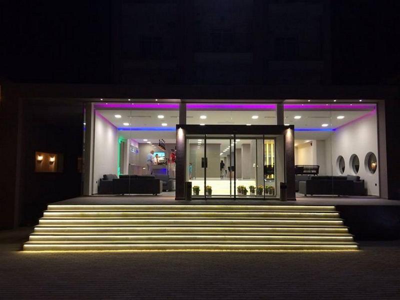 Carolina Mare Hotel Mália Kültér fotó